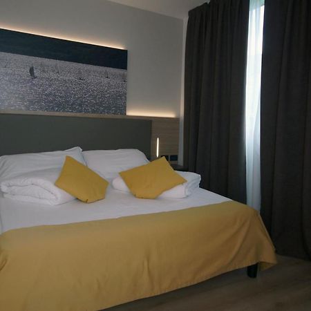 Ambassador Suite Hotel Riva del Garda Kültér fotó